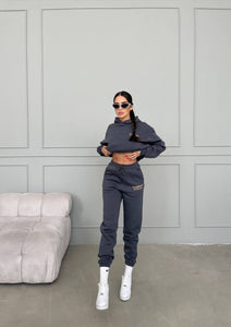 Training suit