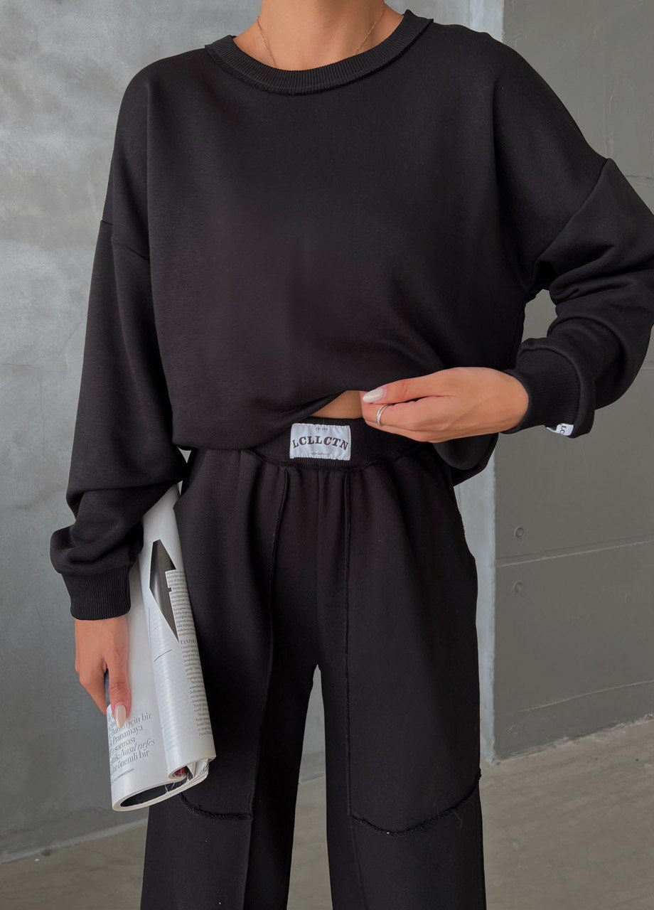 Training suit