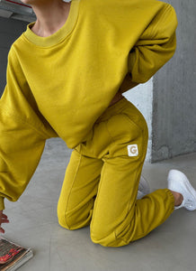Training suit