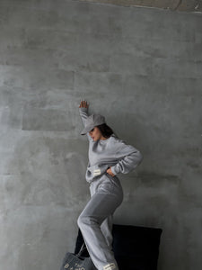 Training suit